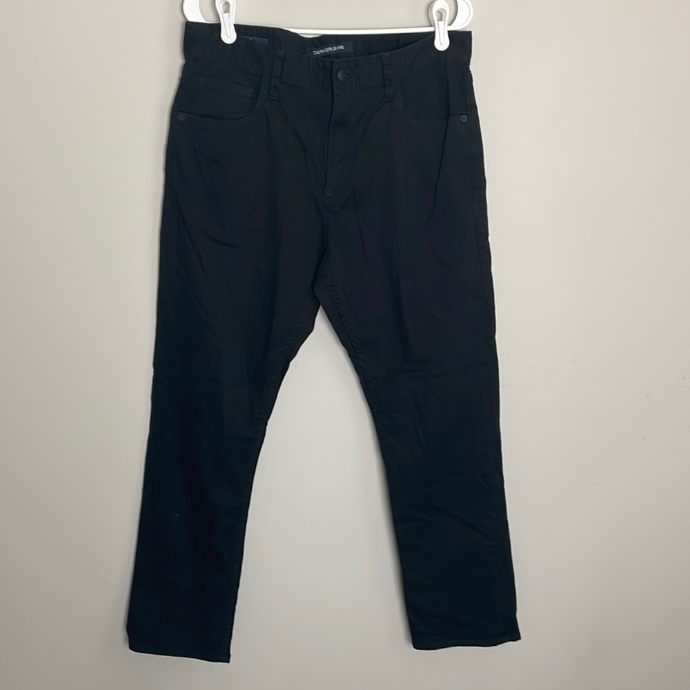 Calvin Klein Men’s Straight Leg Button and Zip Fly- Black Jeans- size 34/30